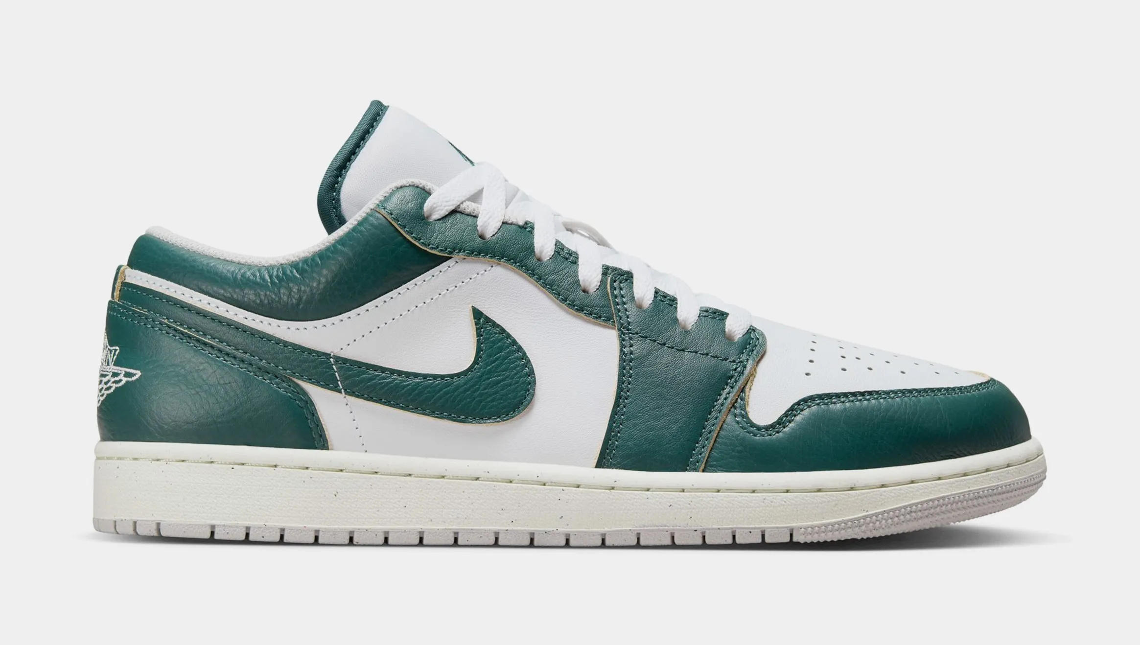 Air Jordan 1 Low SE Oxidized Green Mens Lifestyle Shoes (Oxidized Green/White/Sail/Neutral Grey)