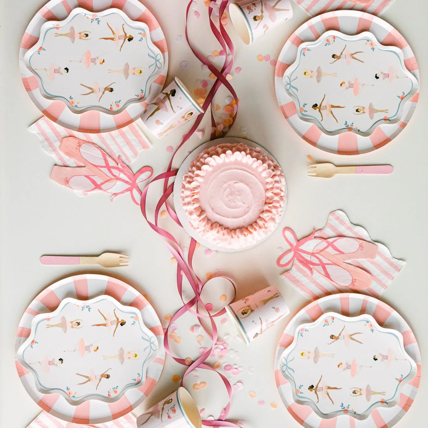 BALLERINA THEMED PARTY PLATES