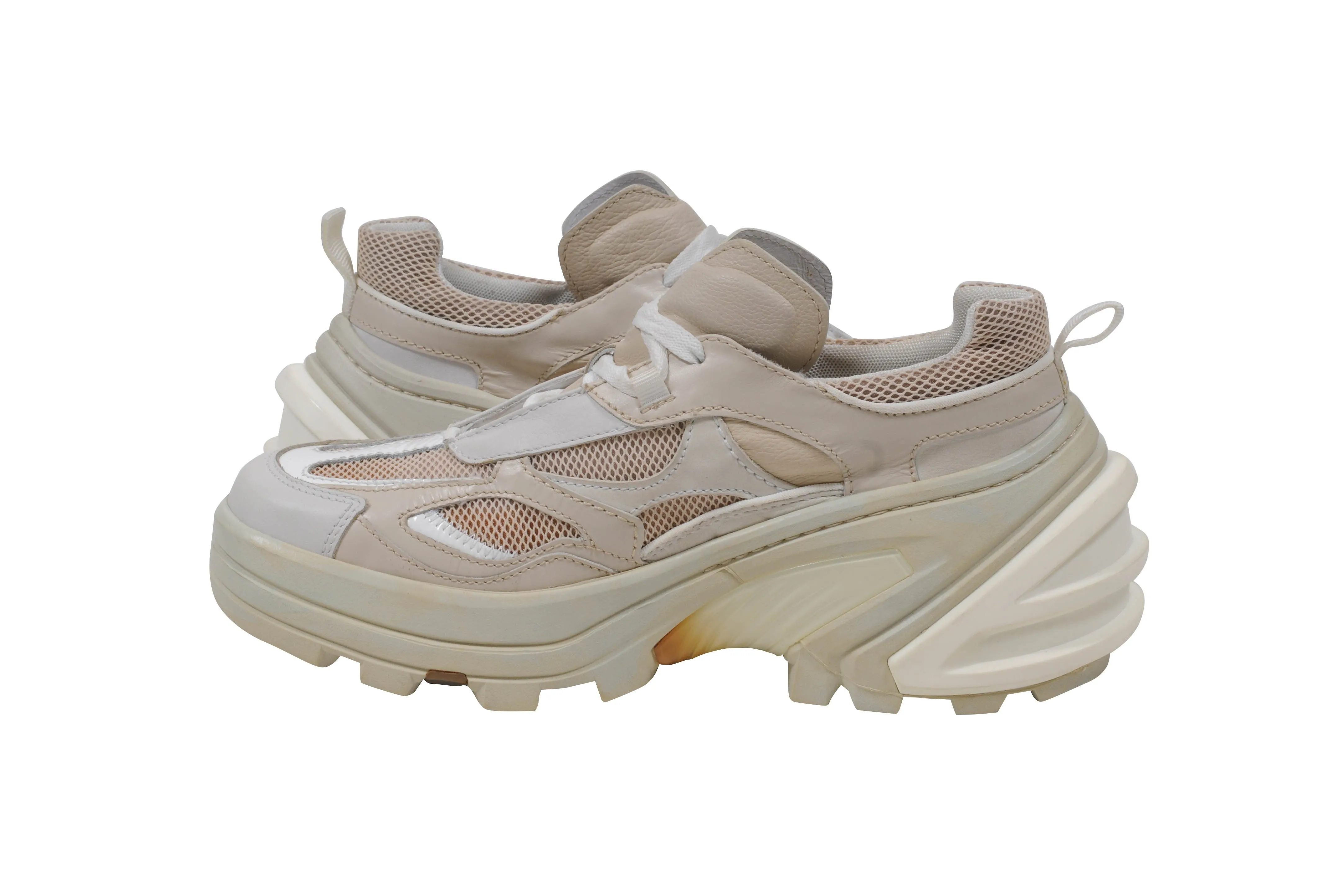 Beige White Mesh Indivisible Low Top Hiking Sneakers Vibram Sole