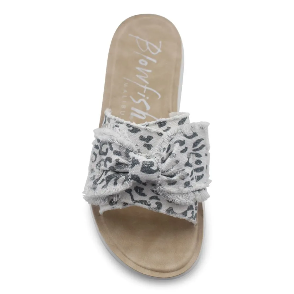 'Blowfish Malibu' Women's Saturn Sandal - Gray Paper Cat Canvas