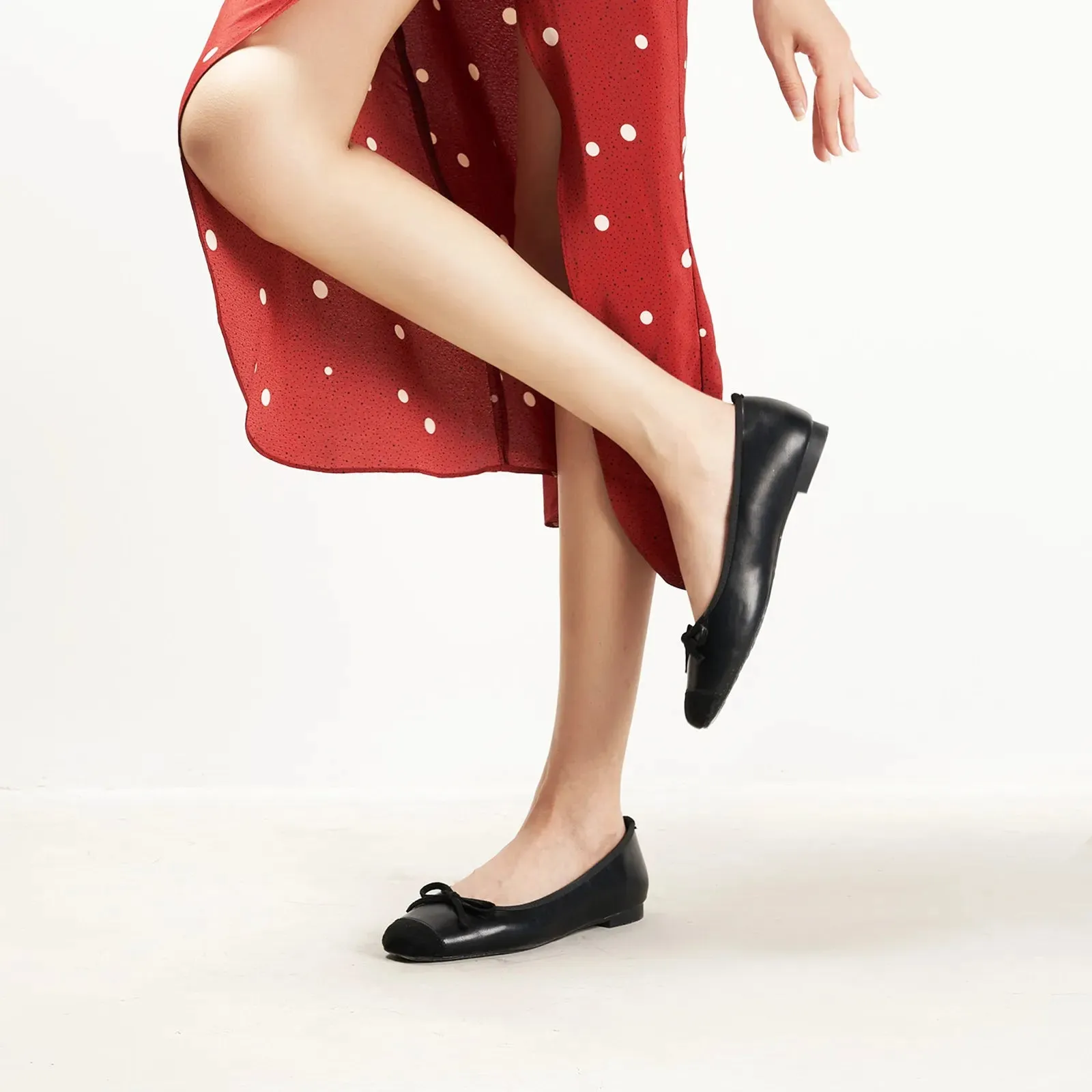 Cap-Toe Ballet Flats (Elena) Black