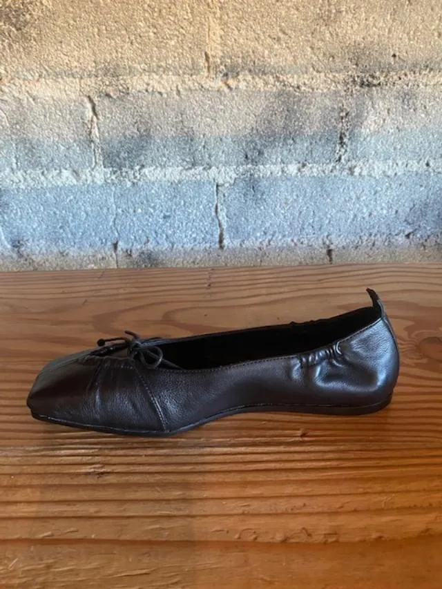 I.N.K. Leather Ballet Flats