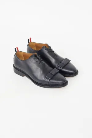 Navy Pebbled Bow Oxford