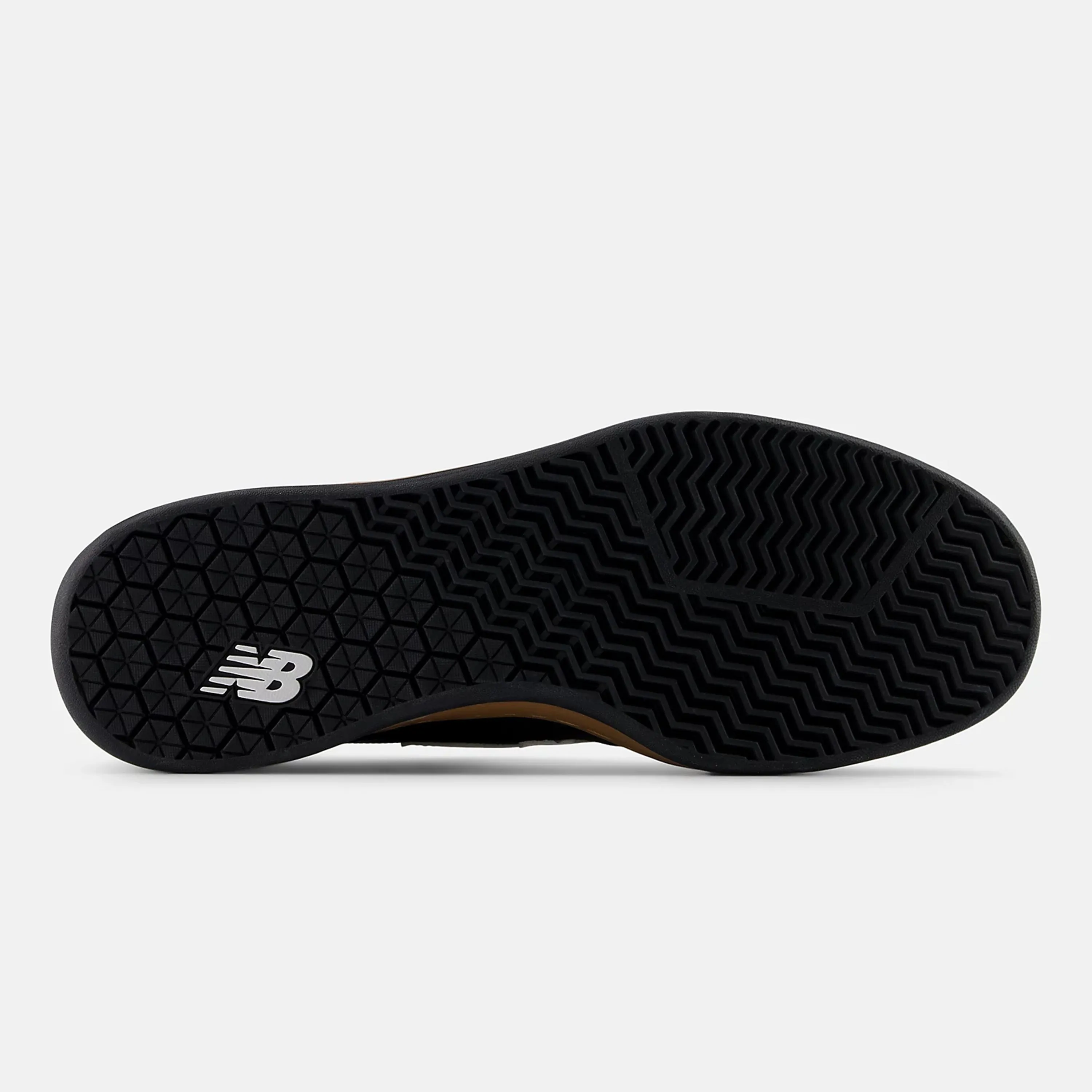 NB NUMERIC 440 V2 BLACK / WHITE