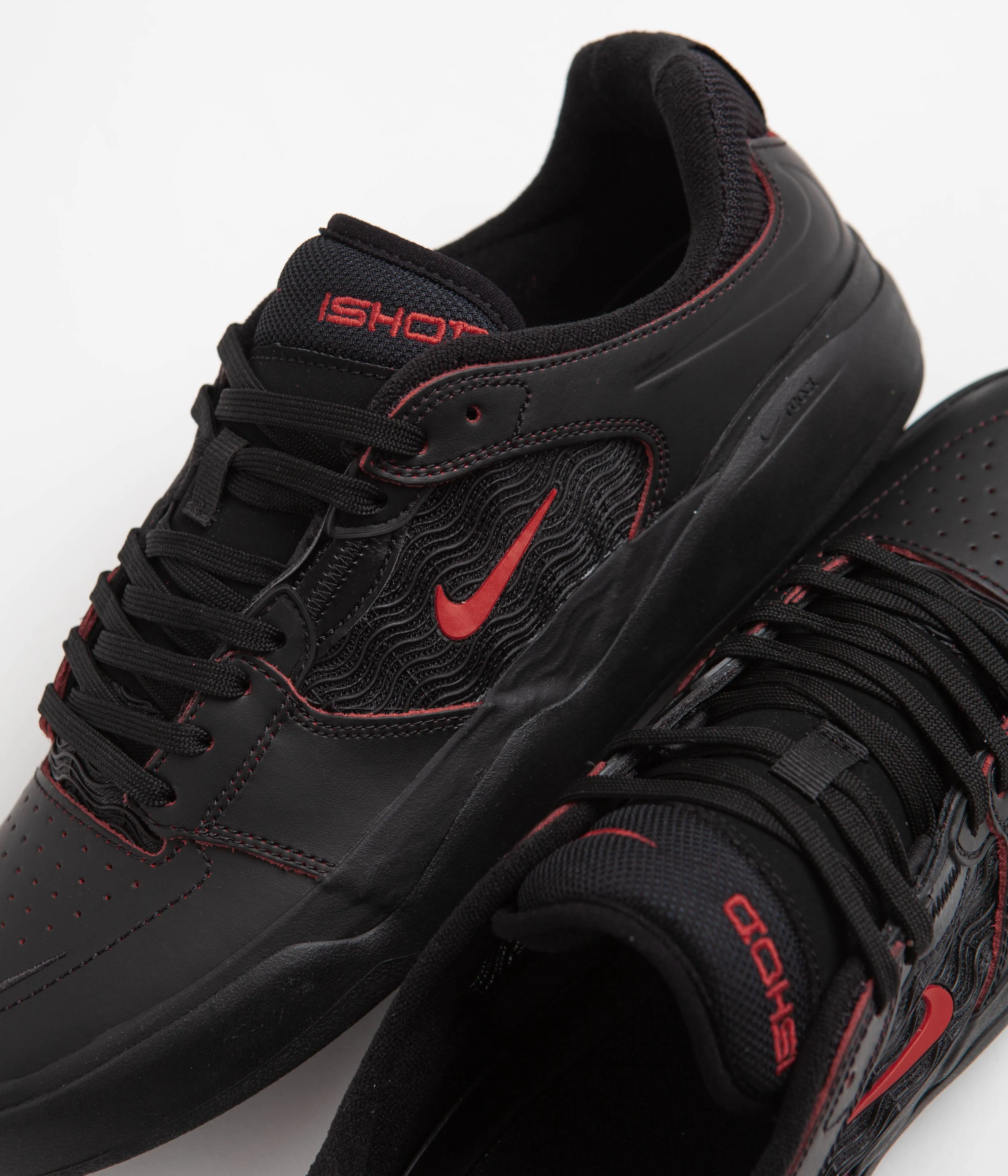 Nike SB Ishod Premium Shoes - Black / University Red - Black - Black