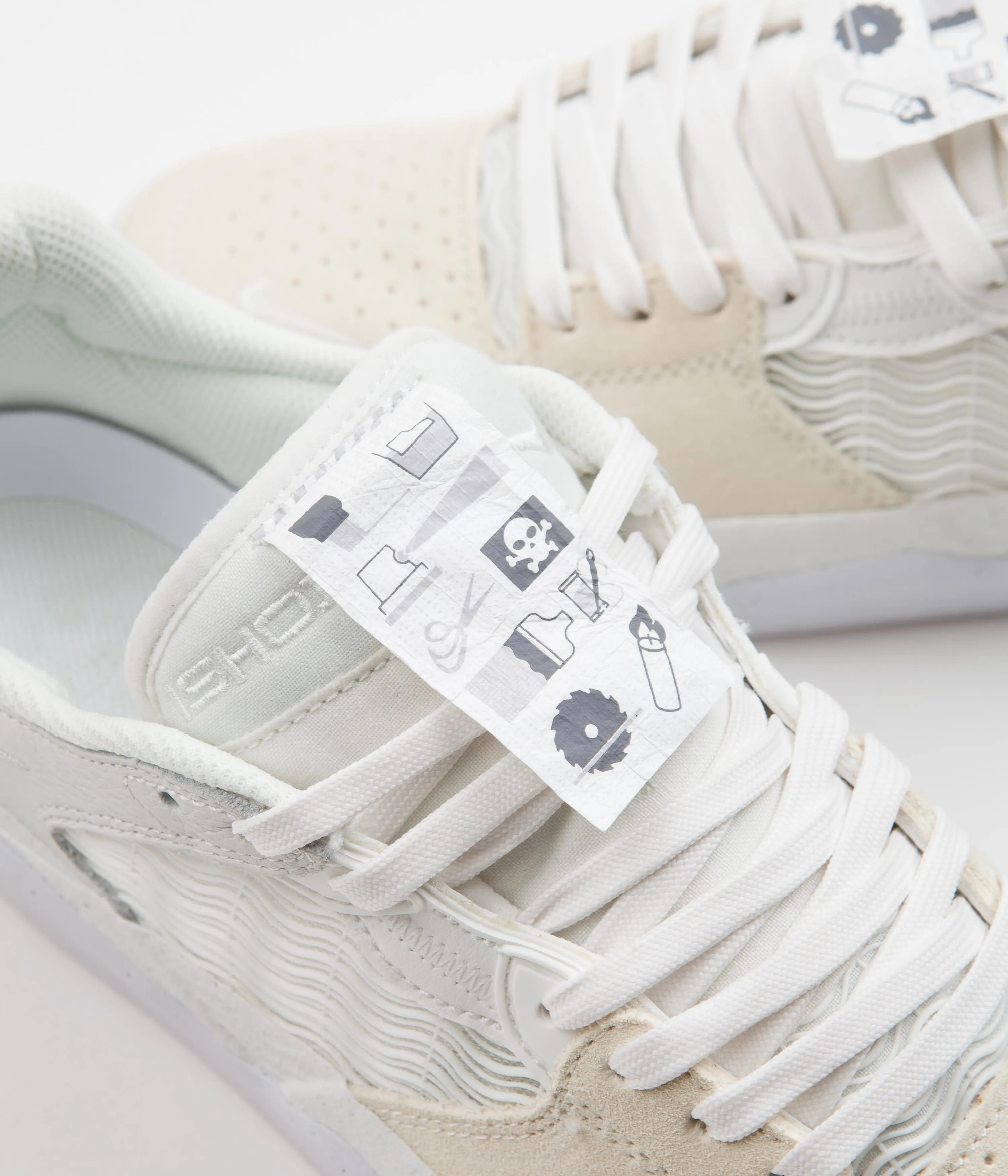 Nike SB Ishod Premium Shoes - Summit White / Summit White - Summit White