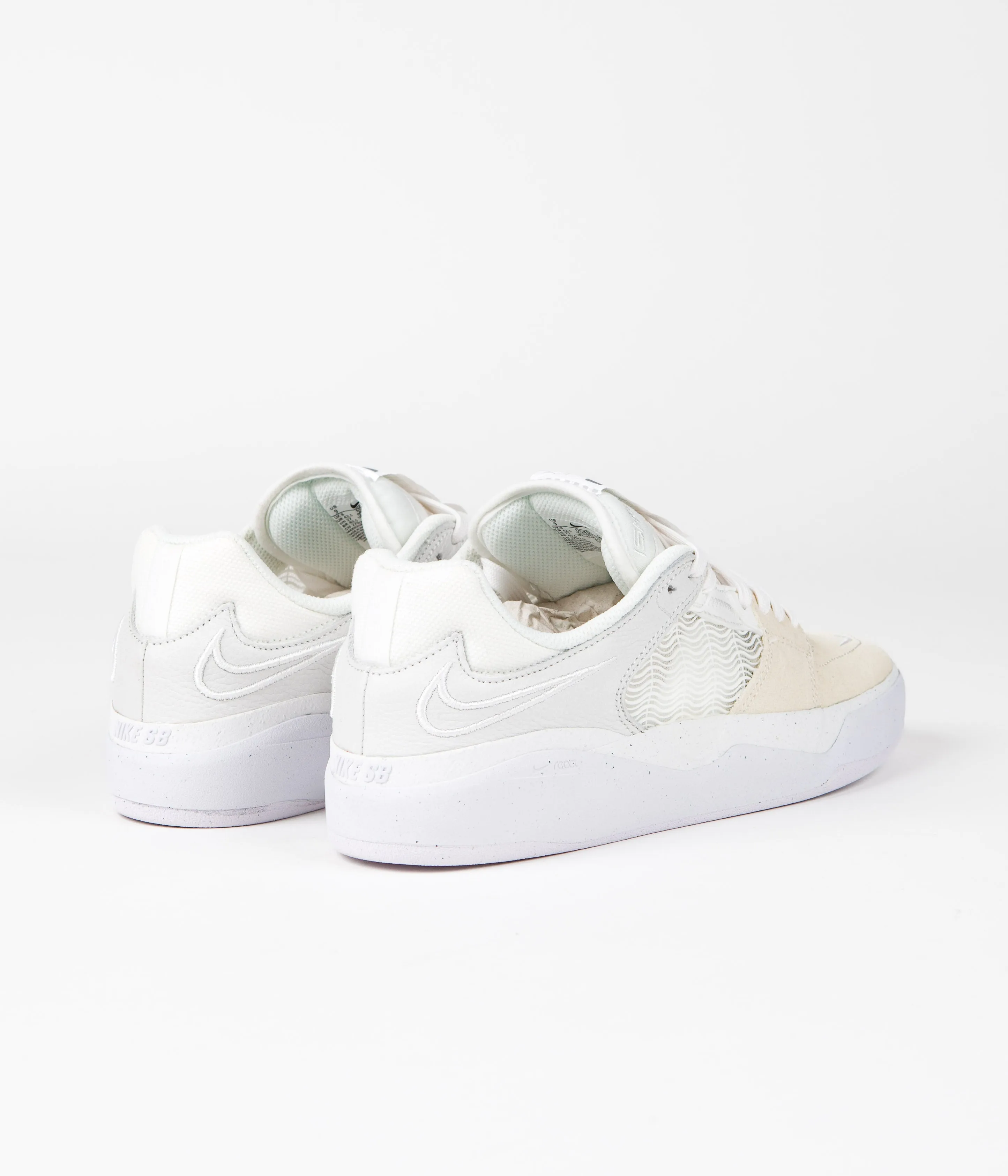 Nike SB Ishod Premium Shoes - Summit White / Summit White - Summit White