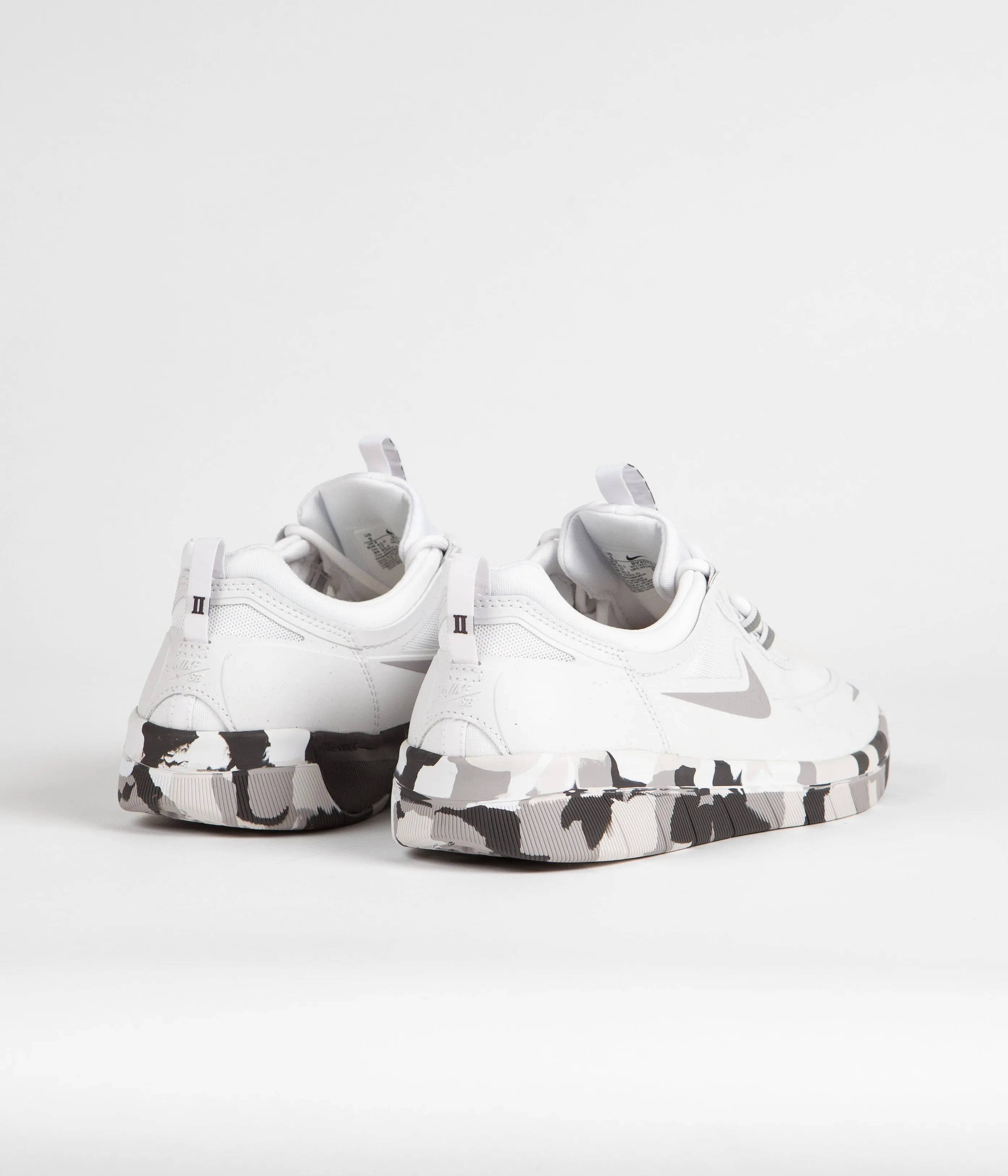 Nike SB Nyjah Free 2 Shoes - White / Atmosphere Grey - Thunder Grey