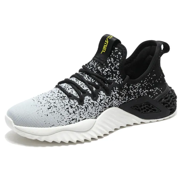 Puskas Men's Walking Shoes