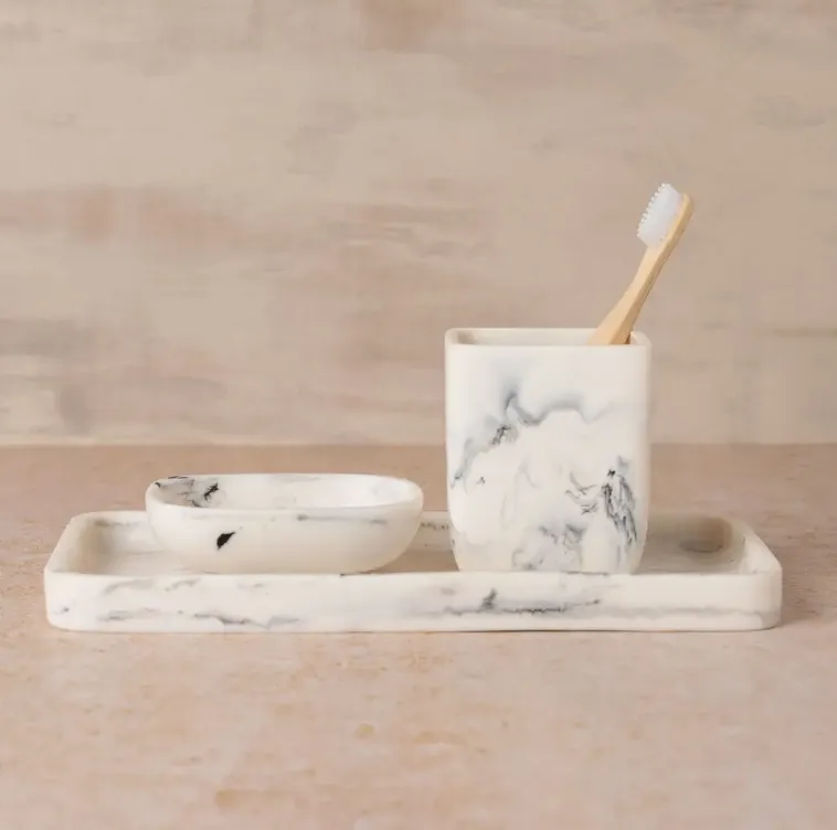 Resin marbled tray, merle