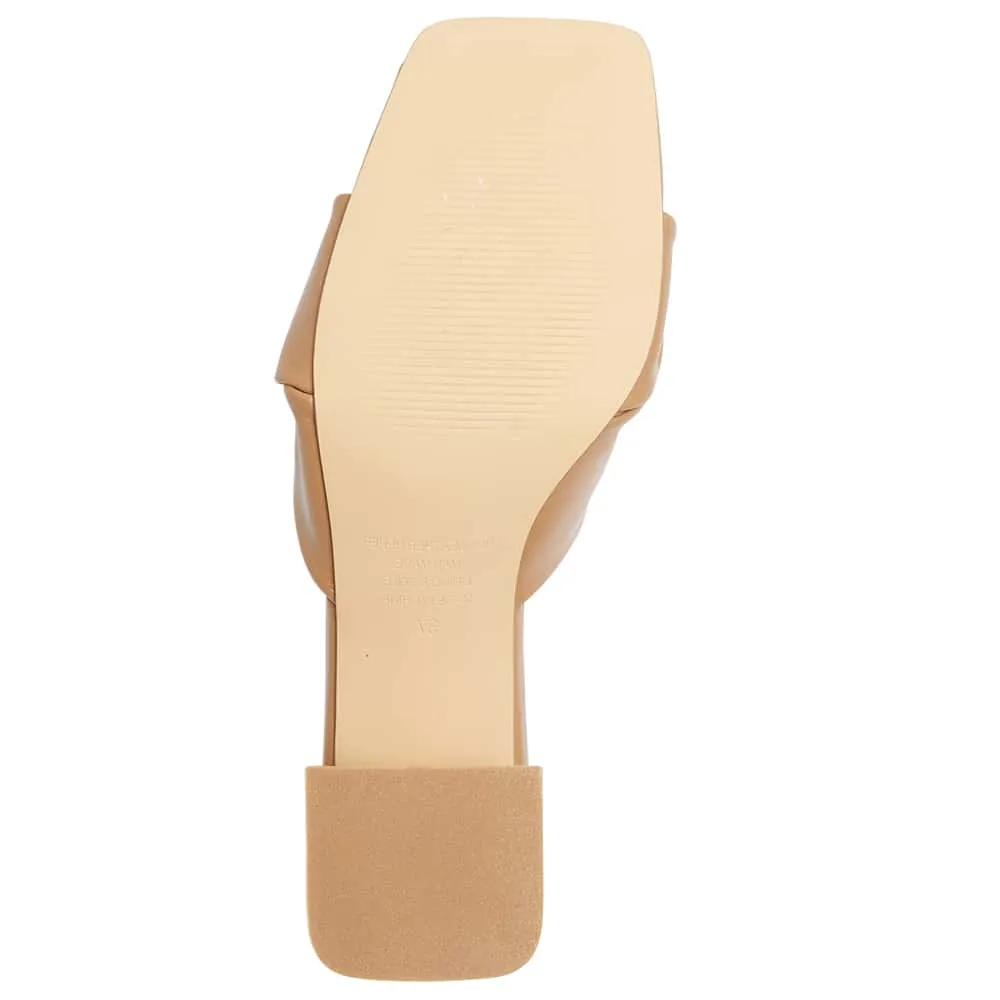 Skye Heel in Camel Smooth