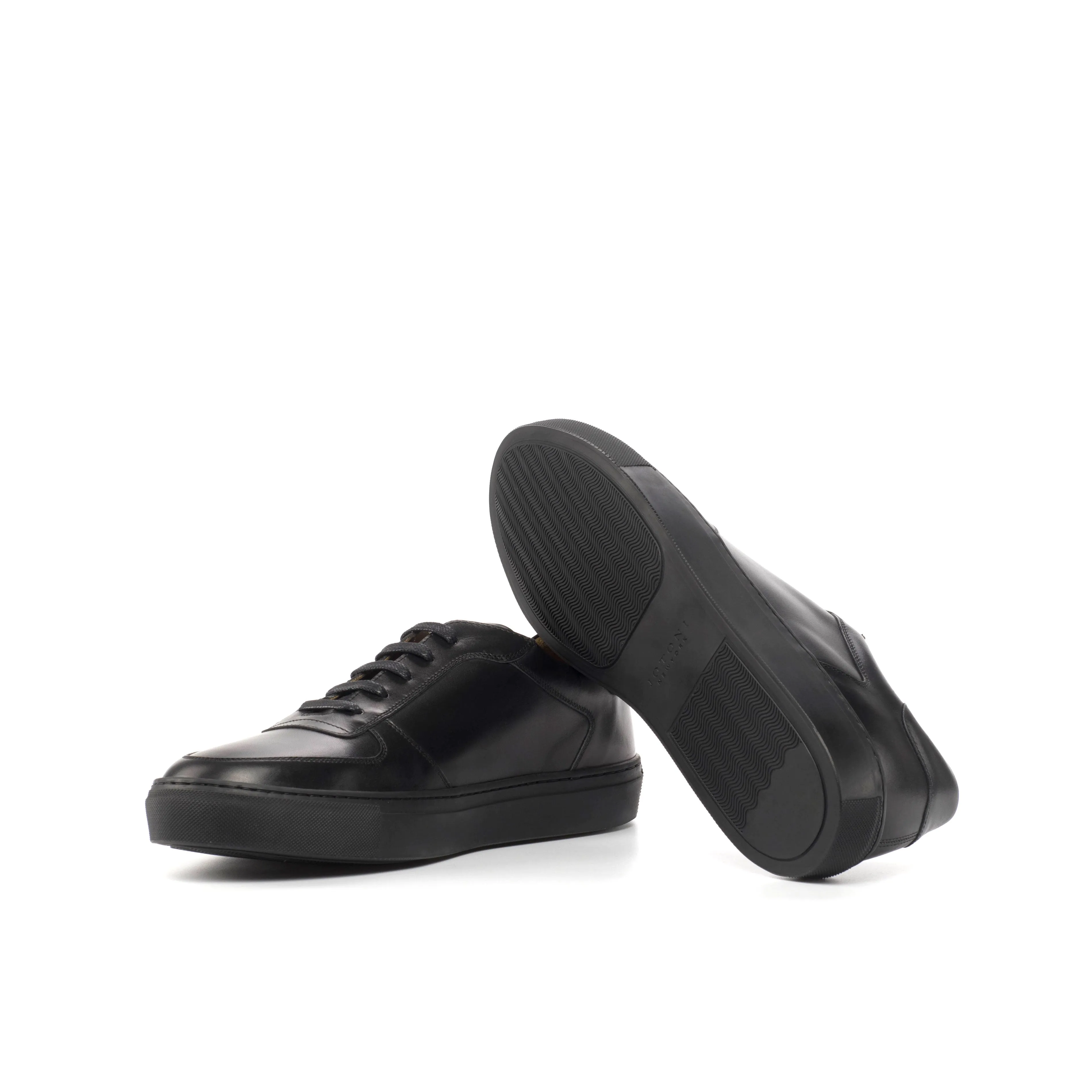 THE ELROY - BLACK
