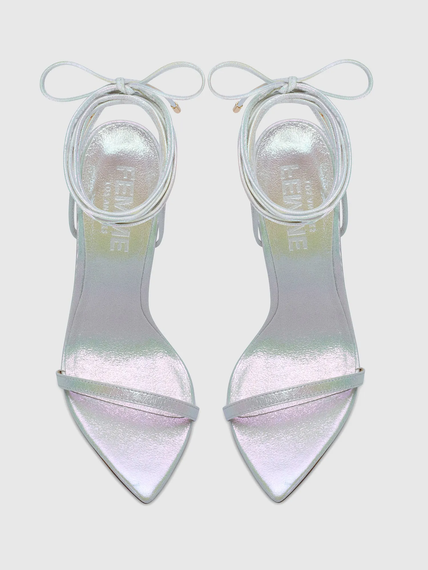 The London Lace-Up Pearl