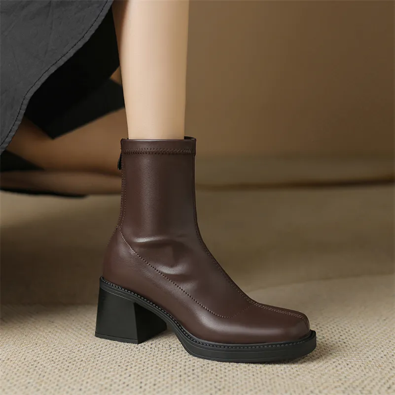 USS Shoes Gabina Women's Platform Square Heels Boots