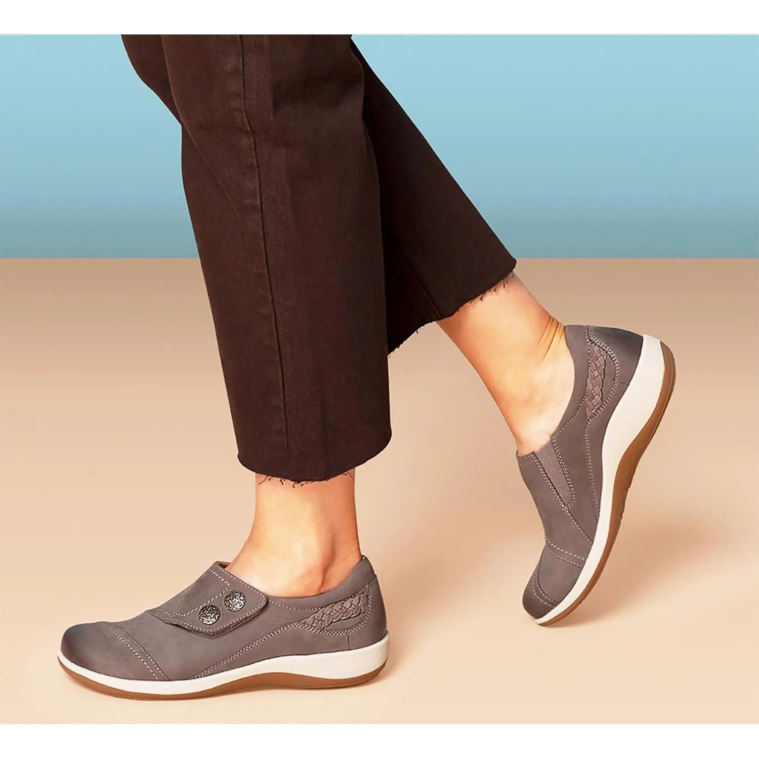 Women's Aetrex Karina Platinum Leather