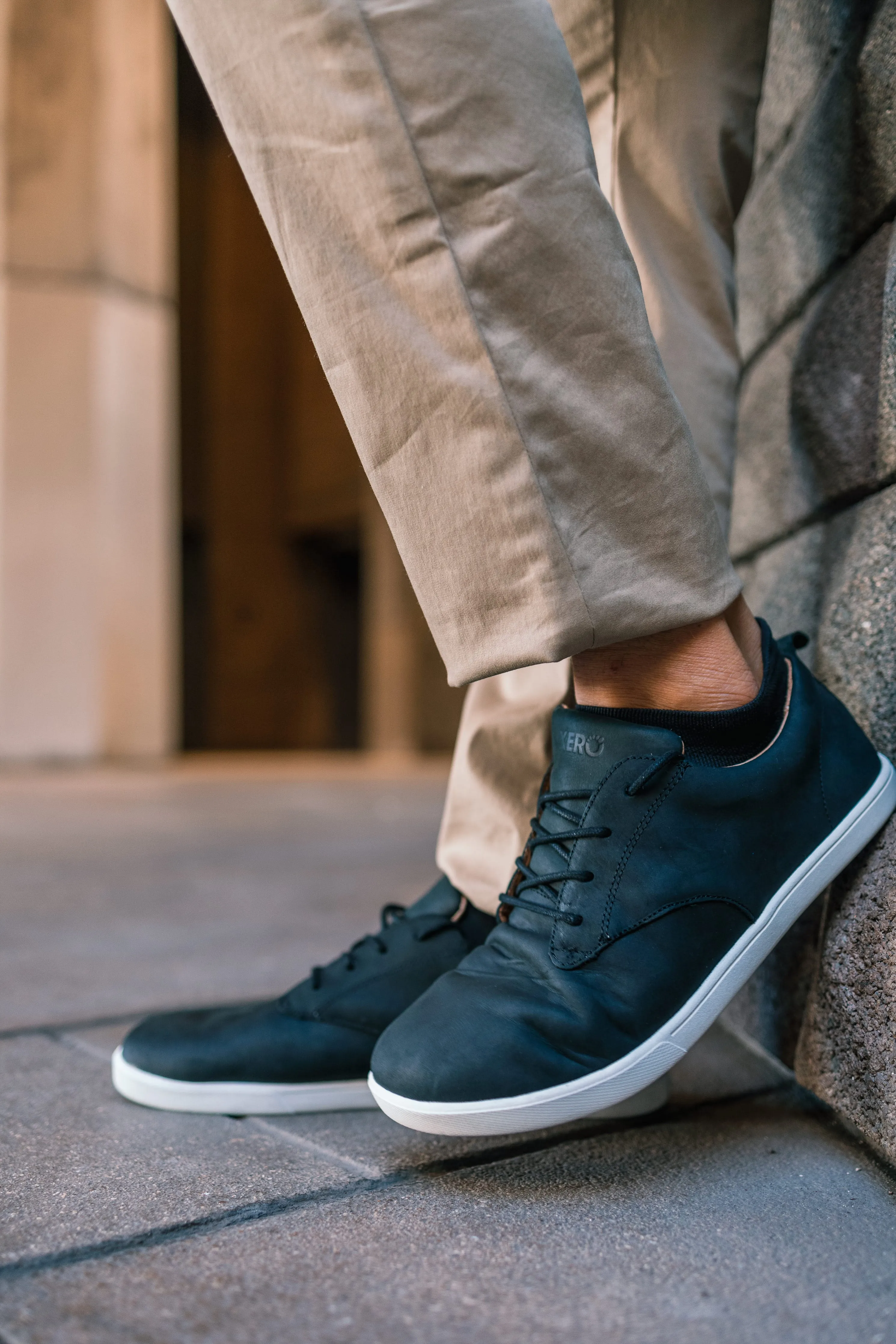 Xero Shoes Glenn Mens – Black / White